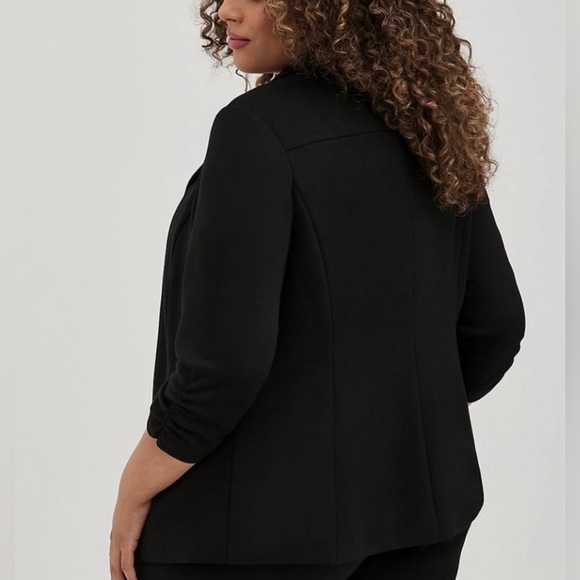 Torrid Black Studio Cupro Classic Blazer Size 5X (28) NWT - Picture 6 of 11